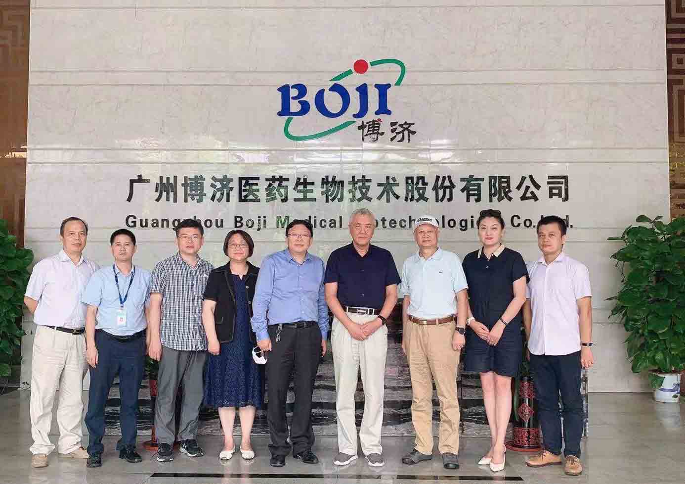 中科院院士赵国屏率中科院上海植物生理生态钻研所专家组赴Z6尊龙凯时医药洽谈合作