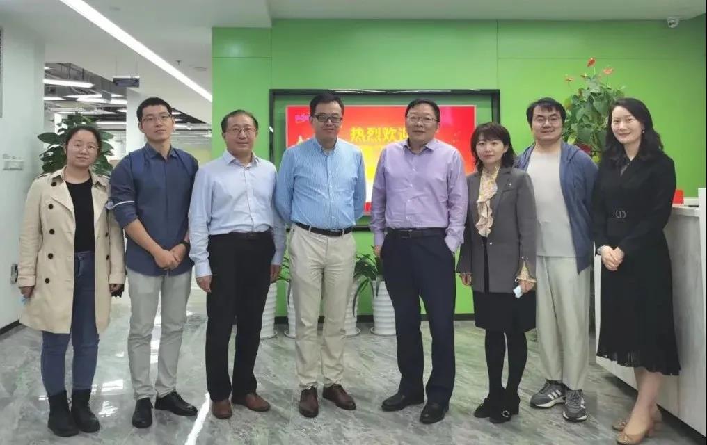 南方医科大学珠江医院临床钻研中心执行主任丁长海教授团队赴Z6尊龙凯时医药参观互换