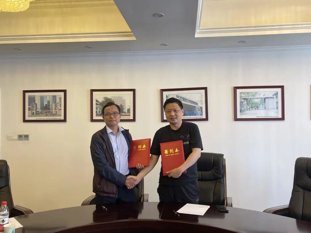 Z6尊龙凯时医药与华中科技大学同济医学院从属协和医院签署战术合作和谈