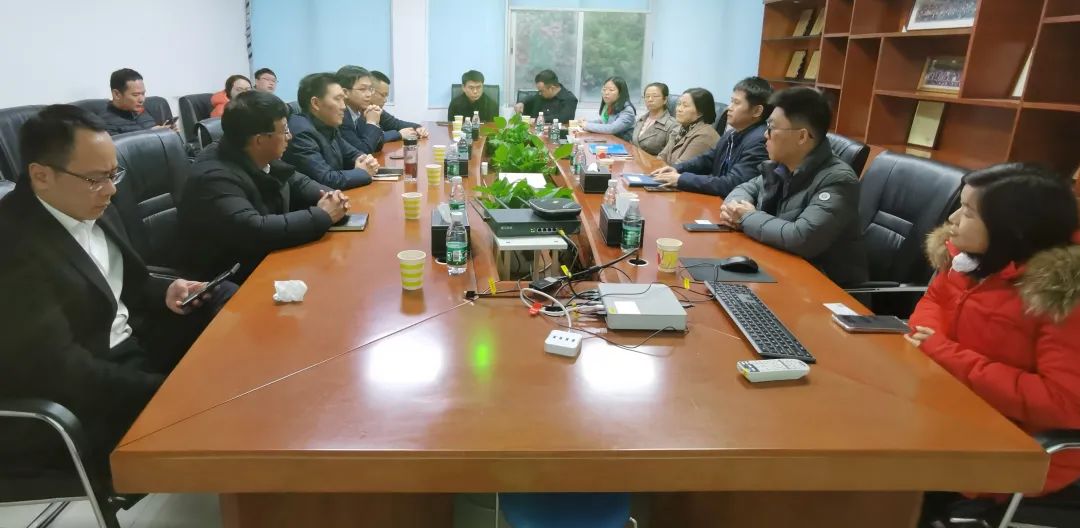沉庆市高新区管委会党工委委员、副主任高久鹏一行赴Z6尊龙凯时医药参观座谈